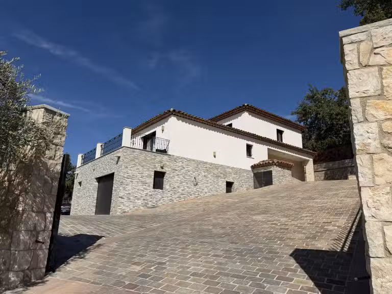 Villa Montauroux - 6 chambres - 275m²