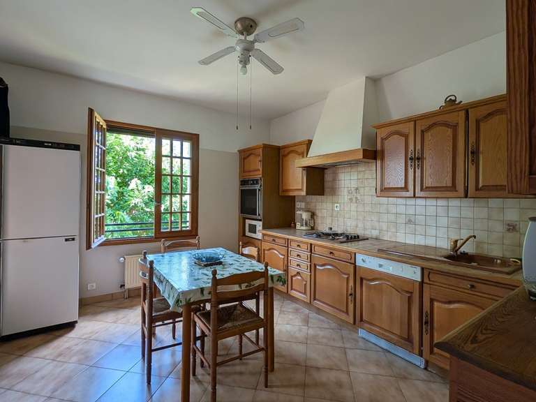 Maison Montbrun-Lauragais - 6 chambres - 205m²