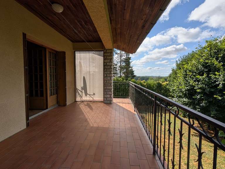 Maison Montbrun-Lauragais - 6 chambres - 205m²