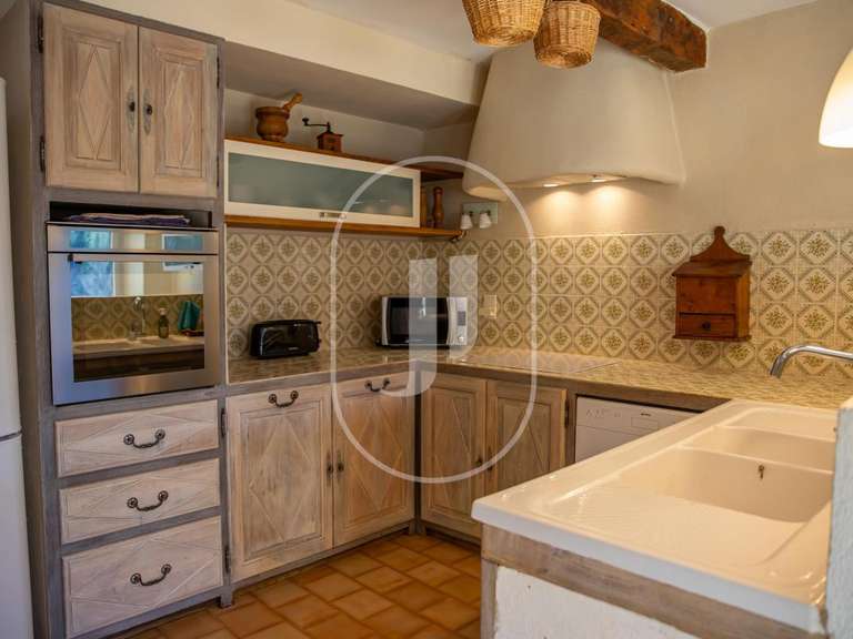 Maison Montbrun-les-Bains - 7 chambres - 287m²