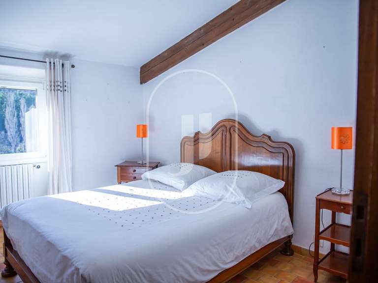 Maison Montbrun-les-Bains - 7 chambres - 287m²