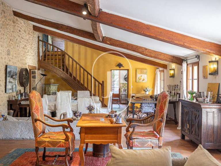 Maison Montbrun-les-Bains - 4 chambres - 315m²