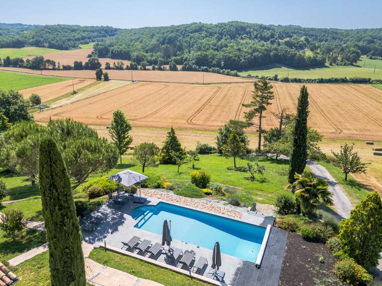 Maison Montcuq - 4 chambres - 210m²