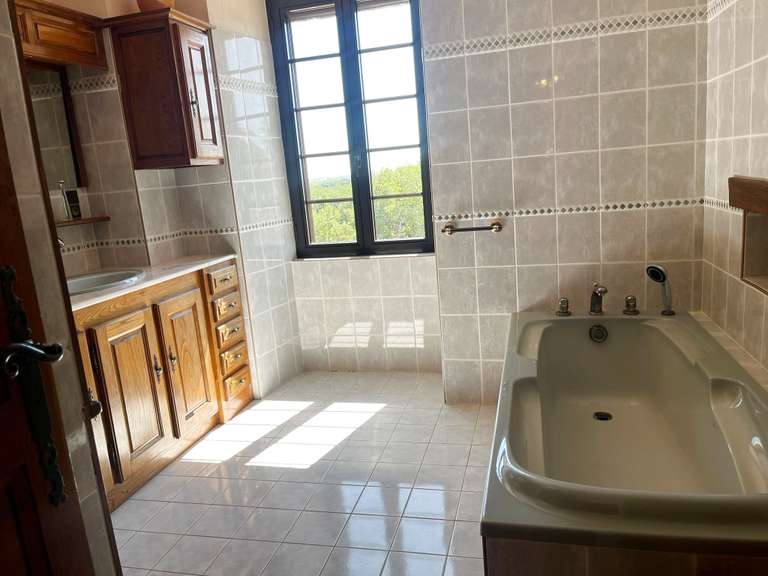 Maison Montcuq-en-Quercy-Blanc - 4 chambres - 168m²