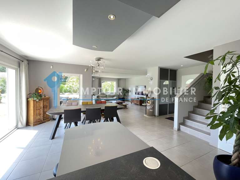 Villa Montélier - 4 chambres - 163m²