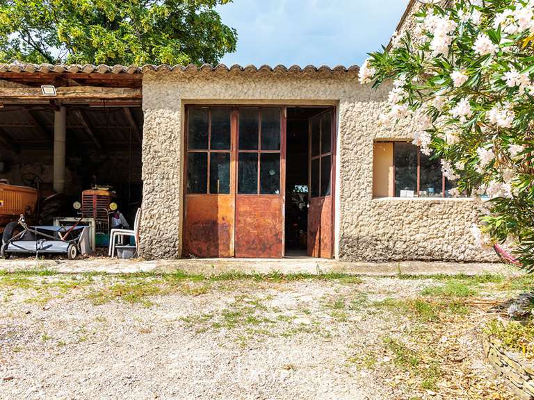 Maison Montélimar - 6 chambres - 210m²