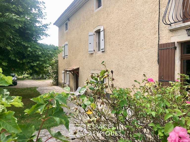 Maison Montélimar - 6 chambres - 210m²