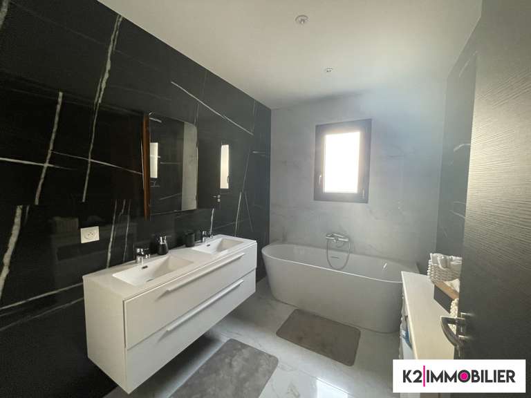 House Montélimar - 4 bedrooms - 124m²