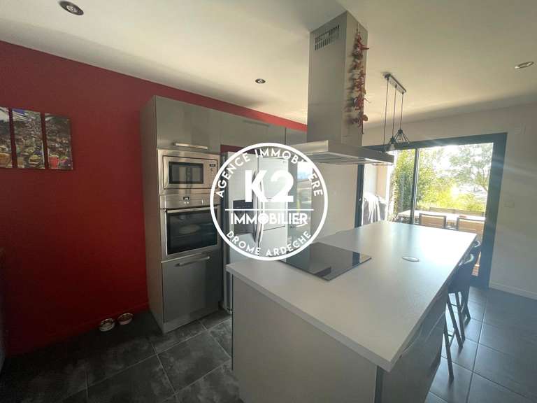 Maison Montélimar - 4 chambres - 177m²