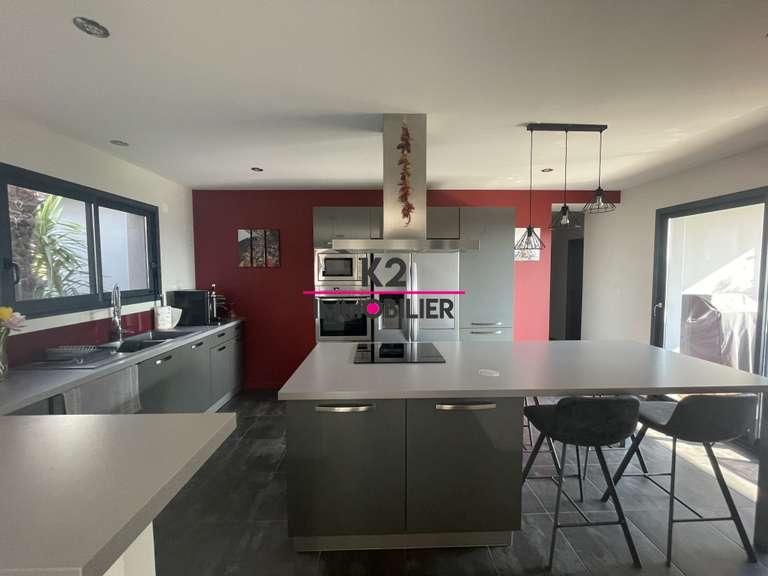 Maison Montélimar - 3 chambres - 177m²