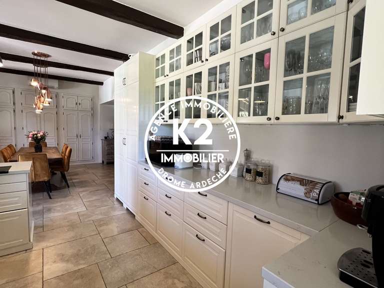 Maison Montélimar - 7 chambres - 390m²