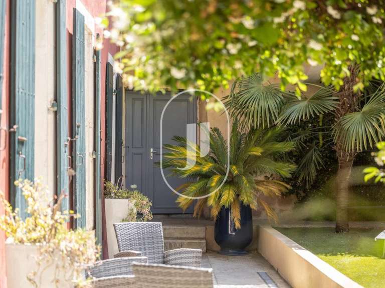 House Montélimar - 10 bedrooms - 381m²
