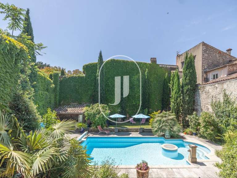 House Montélimar - 10 bedrooms - 381m²