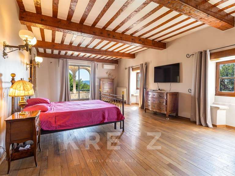 Maison Montélimar - 5 chambres - 530m²