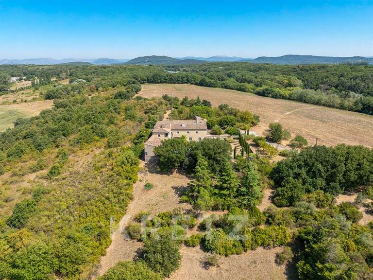 Maison Montélimar - 5 chambres - 530m²