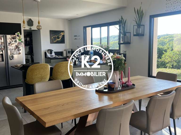 Maison Montélimar - 3 chambres - 163m²