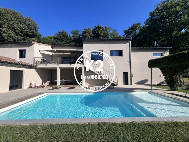 Maison Montélimar - 3 chambres - 163m²