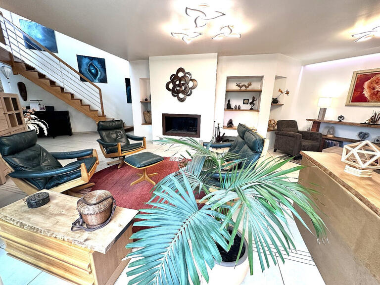 Maison Montemboeuf - 6 chambres - 318m²
