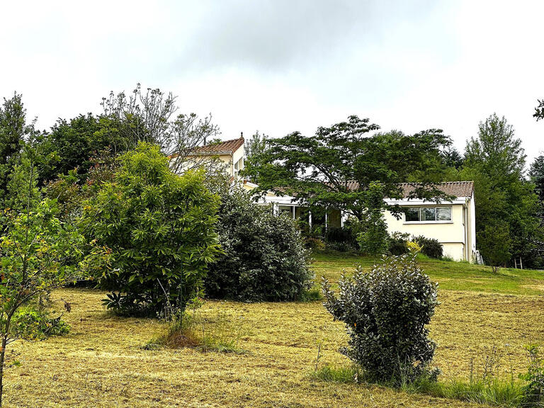 Maison Montemboeuf - 6 chambres - 318m²