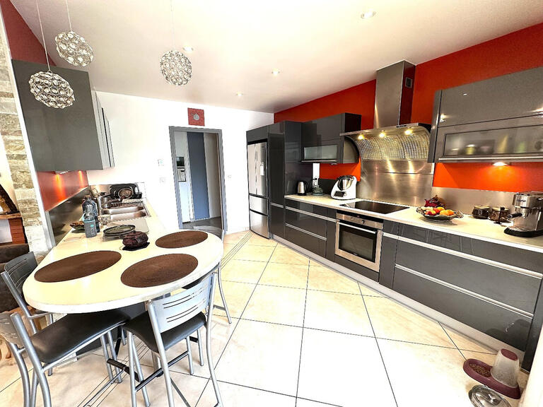Maison Montemboeuf - 6 chambres - 318m²