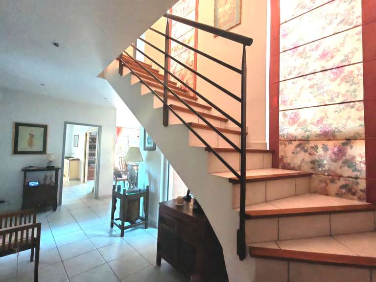 Maison Montescot - 5 chambres - 210m²