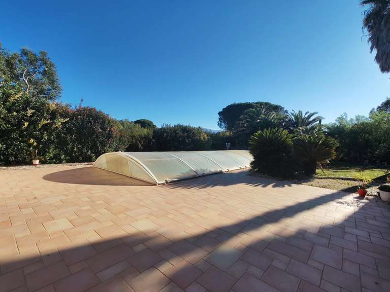 Maison Montescot - 5 chambres - 210m²