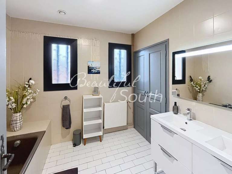 Villa Montesquieu-des-Albères - 4 chambres - 165m²