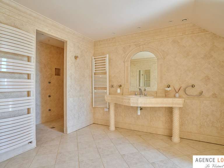 Maison Montesson - 4 chambres - 268m²