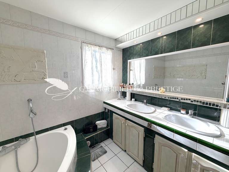 Maison Monteux - 4 chambres - 275m²