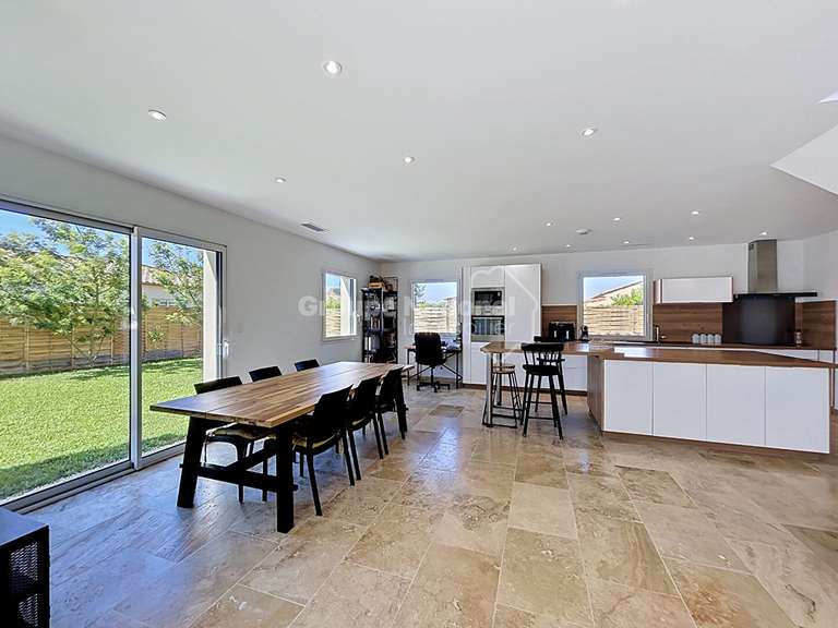 Maison Monteux - 4 chambres - 140m²