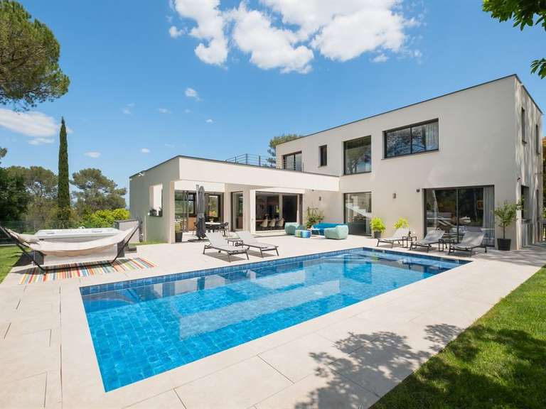 Maison Montferrier-sur-Lez - 5 chambres - 350m²