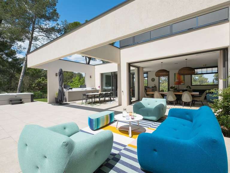 Maison Montferrier-sur-Lez - 5 chambres - 350m²