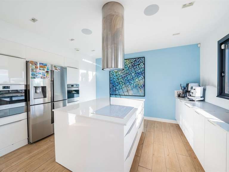 Maison Montferrier-sur-Lez - 5 chambres - 200m²