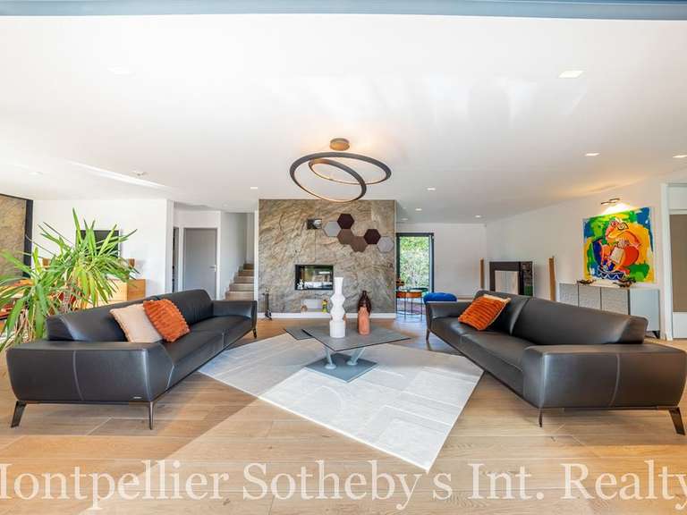 Maison Montferrier-sur-Lez - 5 chambres - 200m²