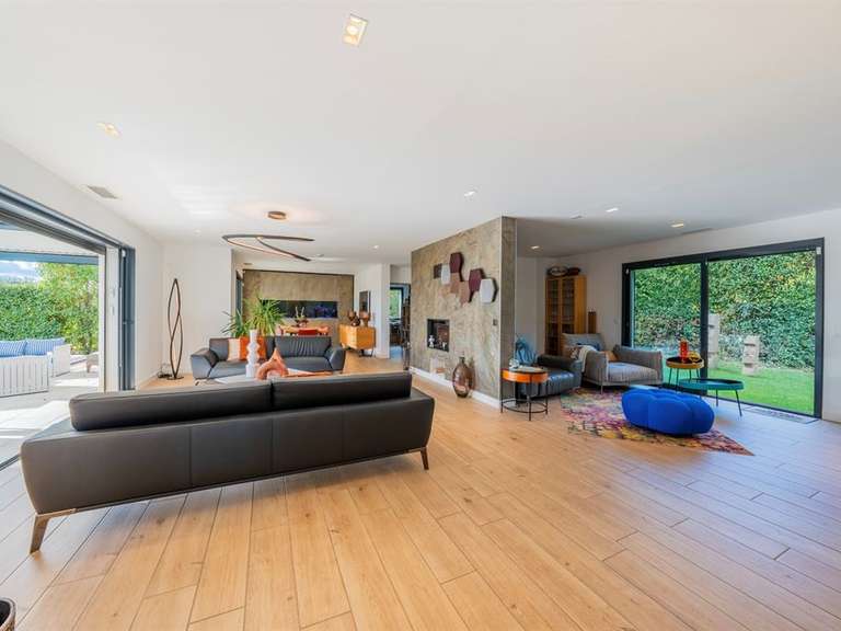 Maison Montferrier-sur-Lez - 5 chambres - 200m²