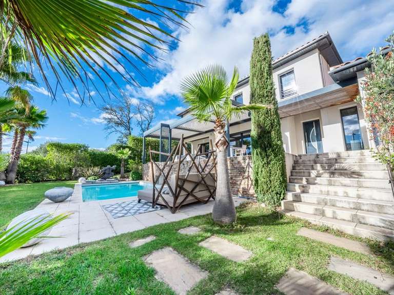 Maison Montferrier-sur-Lez - 5 chambres - 200m²