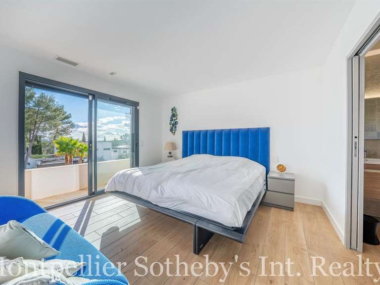 Maison Montferrier-sur-Lez - 5 chambres - 200m²