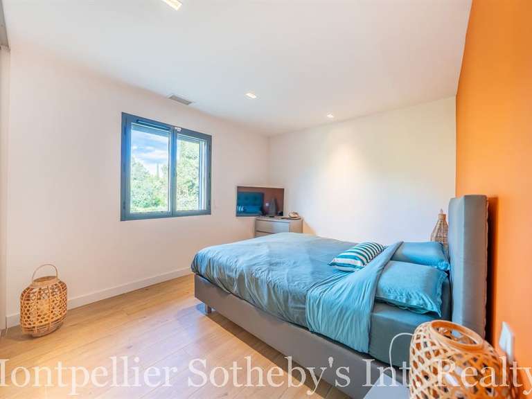 Maison Montferrier-sur-Lez - 5 chambres - 200m²