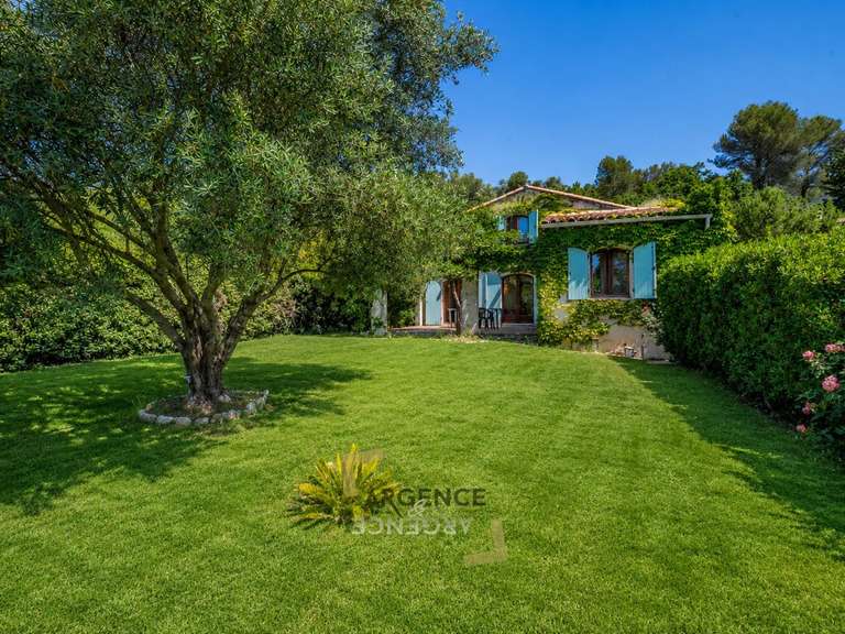 Maison Montferrier-sur-Lez - 5 chambres - 183m²