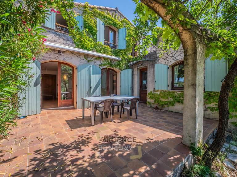 Maison Montferrier-sur-Lez - 5 chambres - 183m²