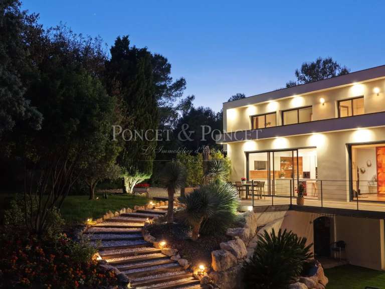 Maison Montferrier-sur-Lez - 6 chambres - 344m²
