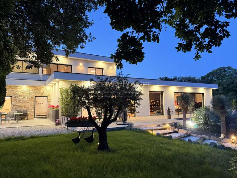 Maison Montferrier-sur-Lez - 6 chambres - 344m²