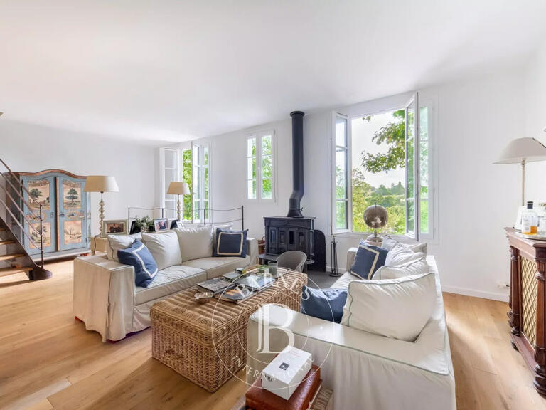 Sale House Montfort-l'Amaury - 4 bedrooms