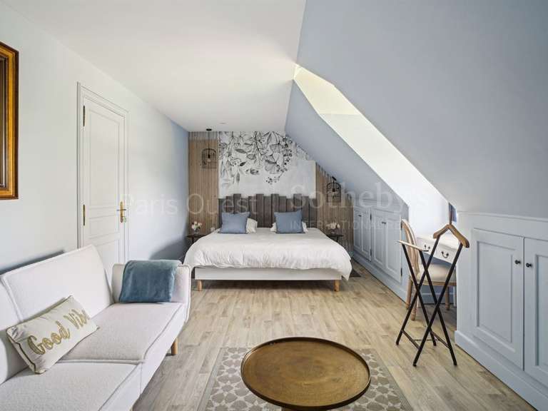 Maison Montfort-l'Amaury - 4 chambres - 345m²