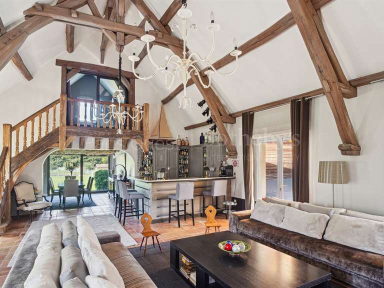 Maison Montfort-l'Amaury - 4 chambres - 345m²