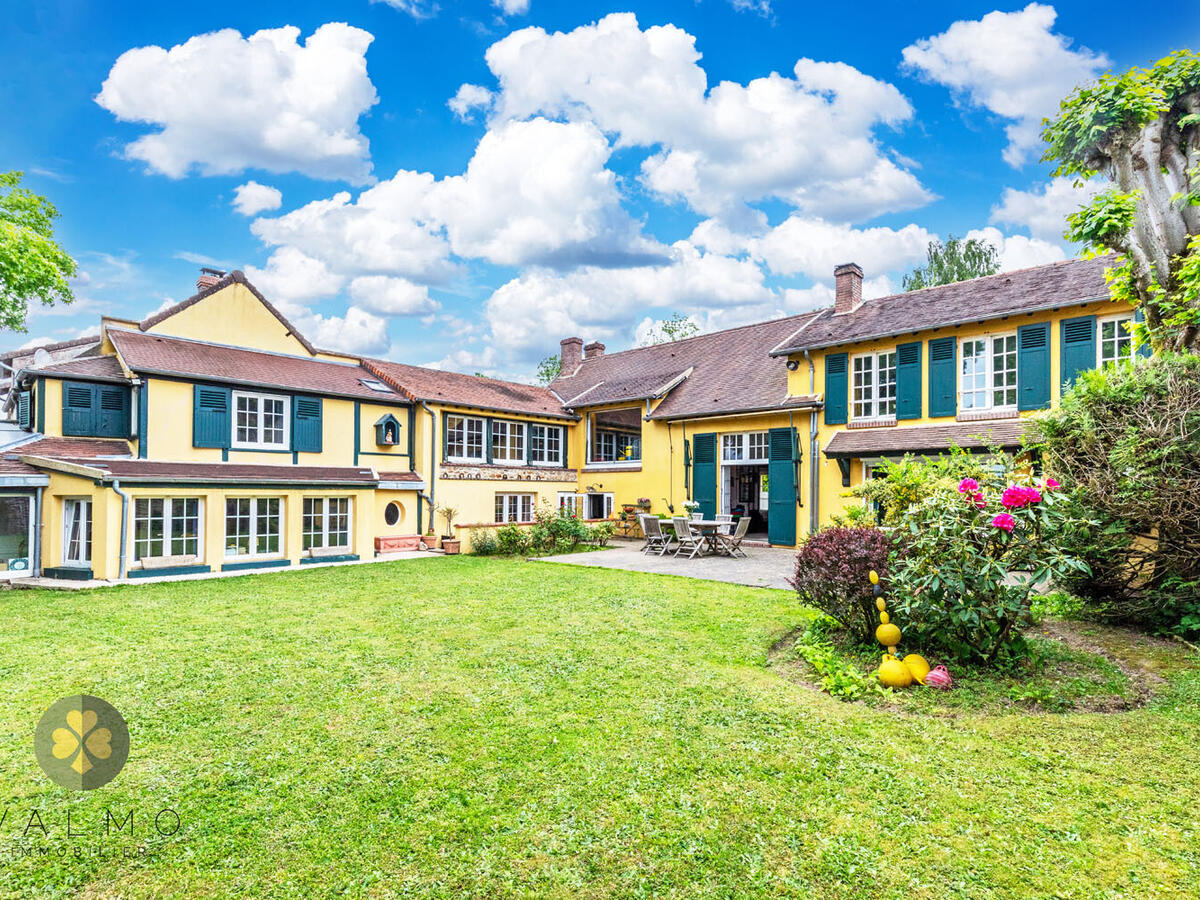House Montfort-l'Amaury