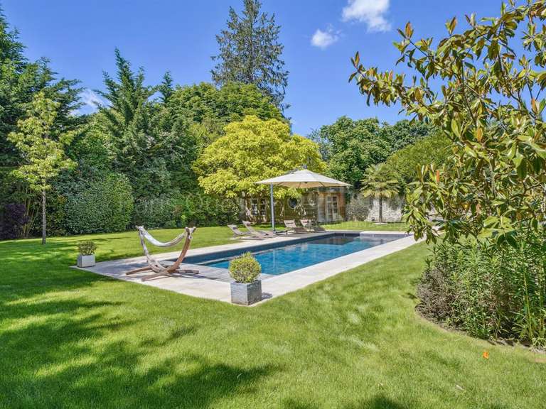 Maison Montfort-l'Amaury - 5 chambres - 240m²