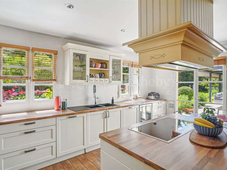 Maison Montfort-l'Amaury - 5 chambres - 240m²