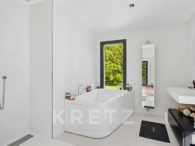 House Montfort-l'Amaury - 230m²