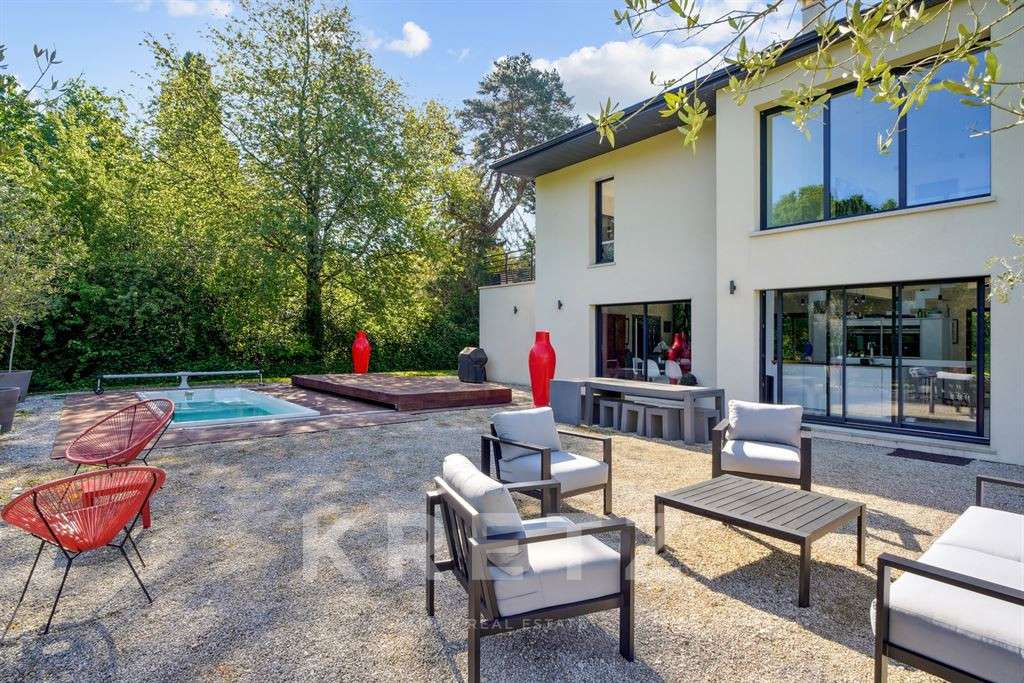 House Montfort-l'Amaury
